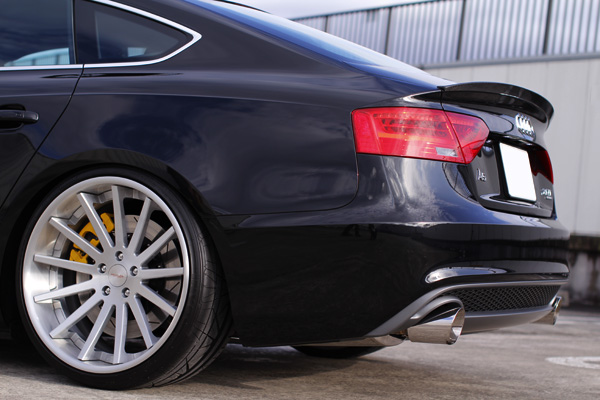 Audi A5 sportback 岡山Mouf.モウフ