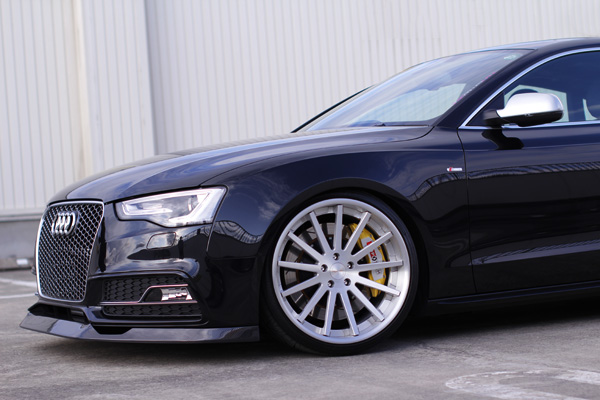 Audi A5 sportback 岡山Mouf.モウフ