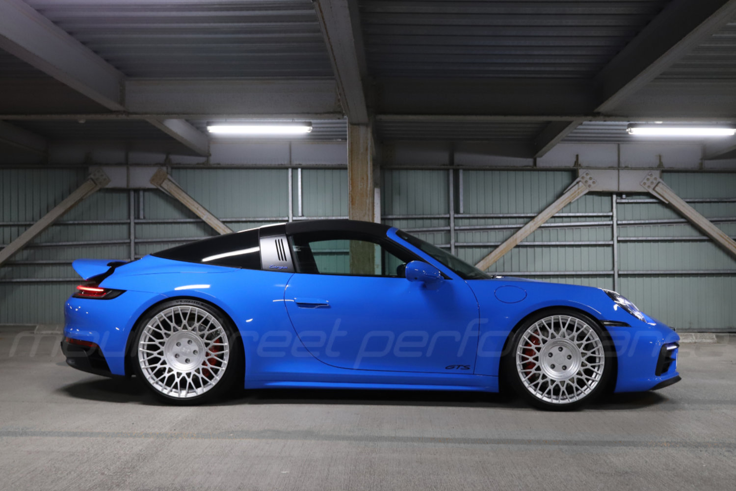 Porsche 992.1 タルガ GTS カスタムドレスアップ Mouf.岡山 ギャラリー画像